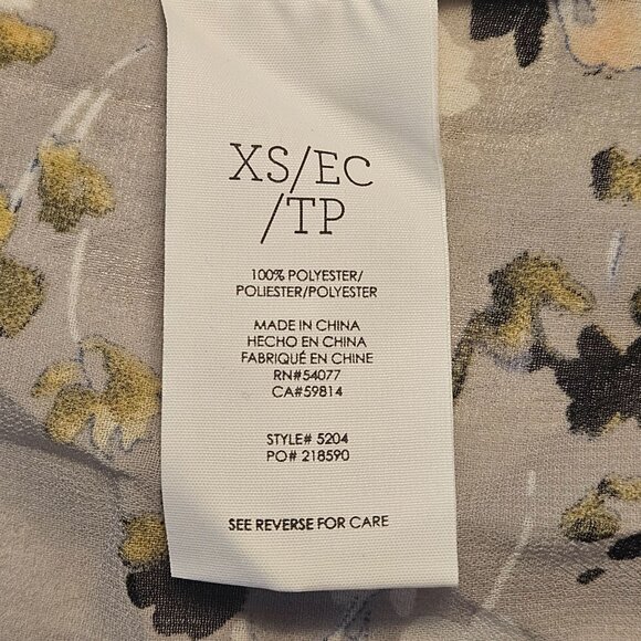 Loft Women's Floral Button-Up Blouse Gray M Cottagecore Clean Girl Light Layers - Picture 5 of 13